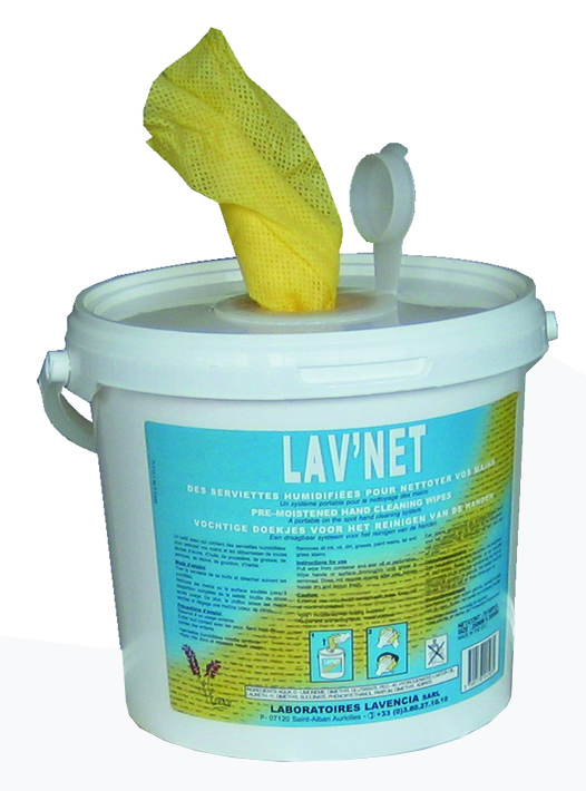 Lavettes non tissées imprégnées d'une solution nettoyante